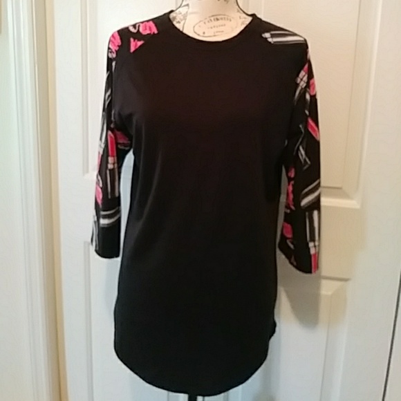 LuLaRoe Tops - Lularoe Randy